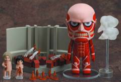ATTACK ON TITAN COLOSSAL TITAN & PLAYSET NENDOROID